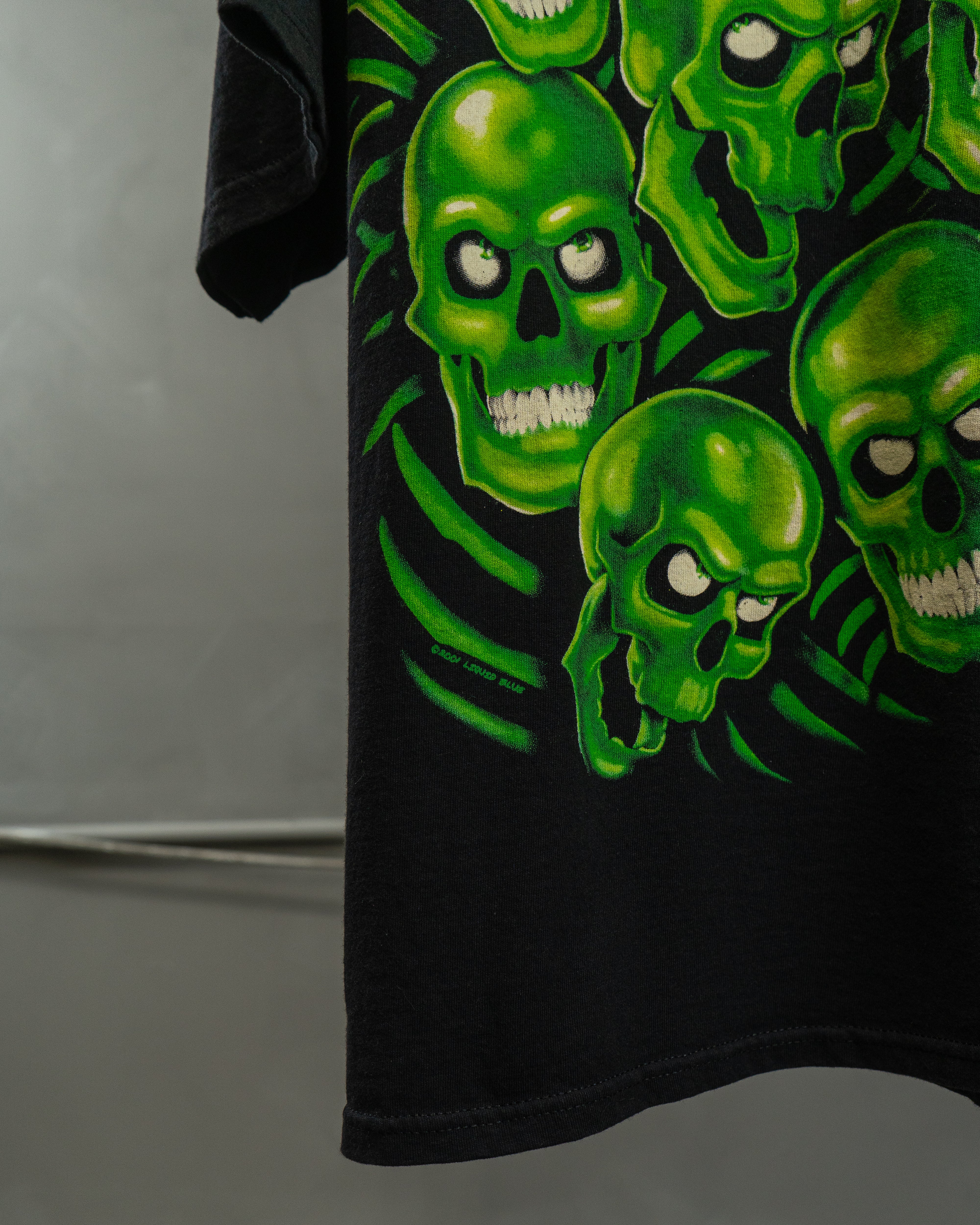 2001 Liquid Blue "Green Skulls" (XX-Large)